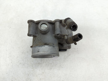 2018-2021 Hyundai Kona Throttle Body P/N:5532 12R30 35100- 2E400 Fits Fits 2012 2013 2014 2015 2016 2018 2019 2020 2021 OEM Used Auto Parts