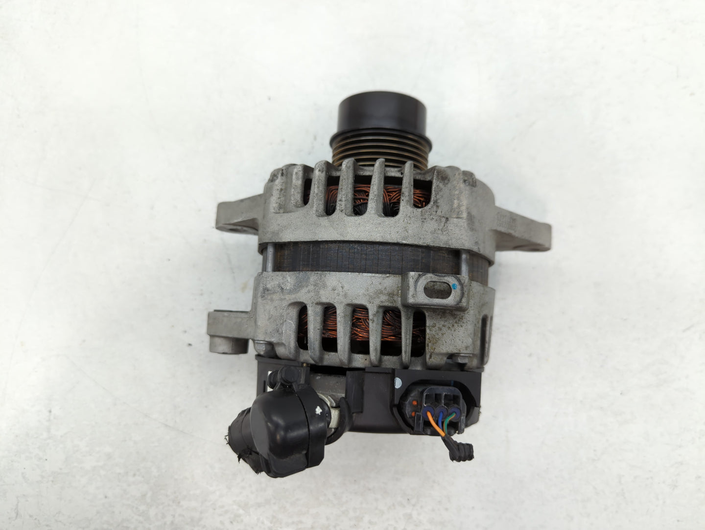 2018-2021 Hyundai Kona Alternator Replacement Generator Charging Assembly Engine OEM P/N:37300-2B960 2622503 Fits OEM Used A