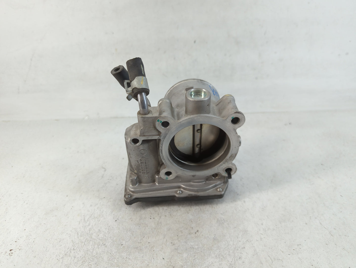 2018-2021 Hyundai Kona Throttle Body P/N:35100-2E400 Fits Fits 2012 2013 2014 2015 2016 2018 2019 2020 2021 OEM Used Auto Pa