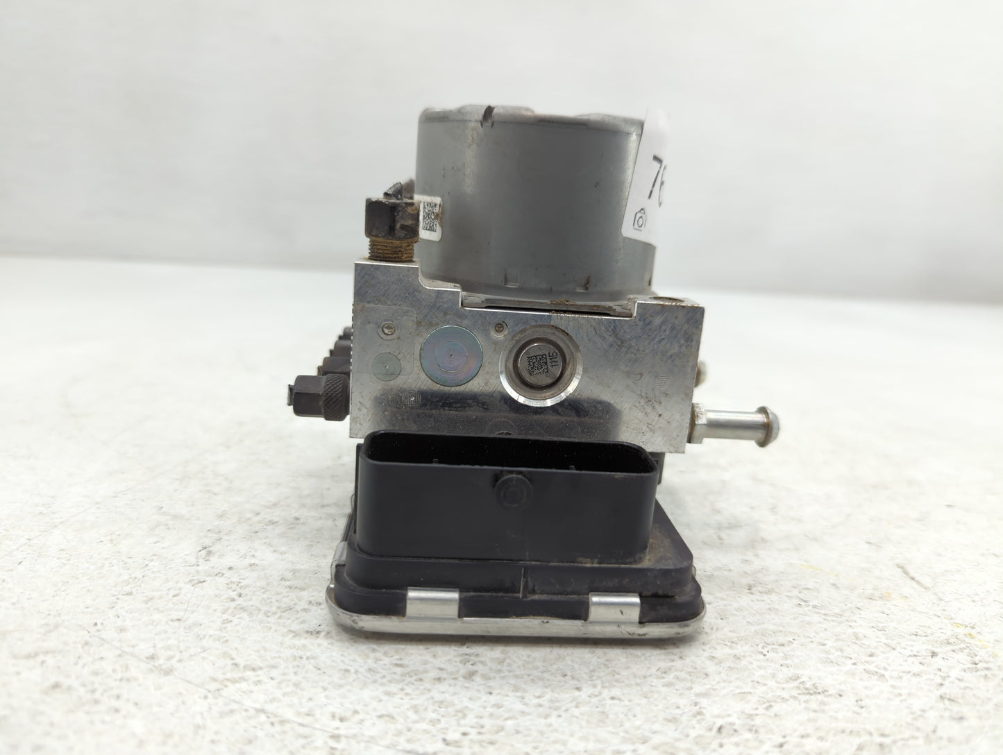 2018-2021 Hyundai Kona ABS Pump Control Module Replacement P/N:58900-J9100 Fits Fits 2018 2019 2020 2021 OEM Used Auto Parts
