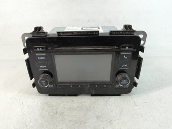 compare product 2019-2021 Hyundai Kona Am Fm Cd Player Radio Receiver 761168