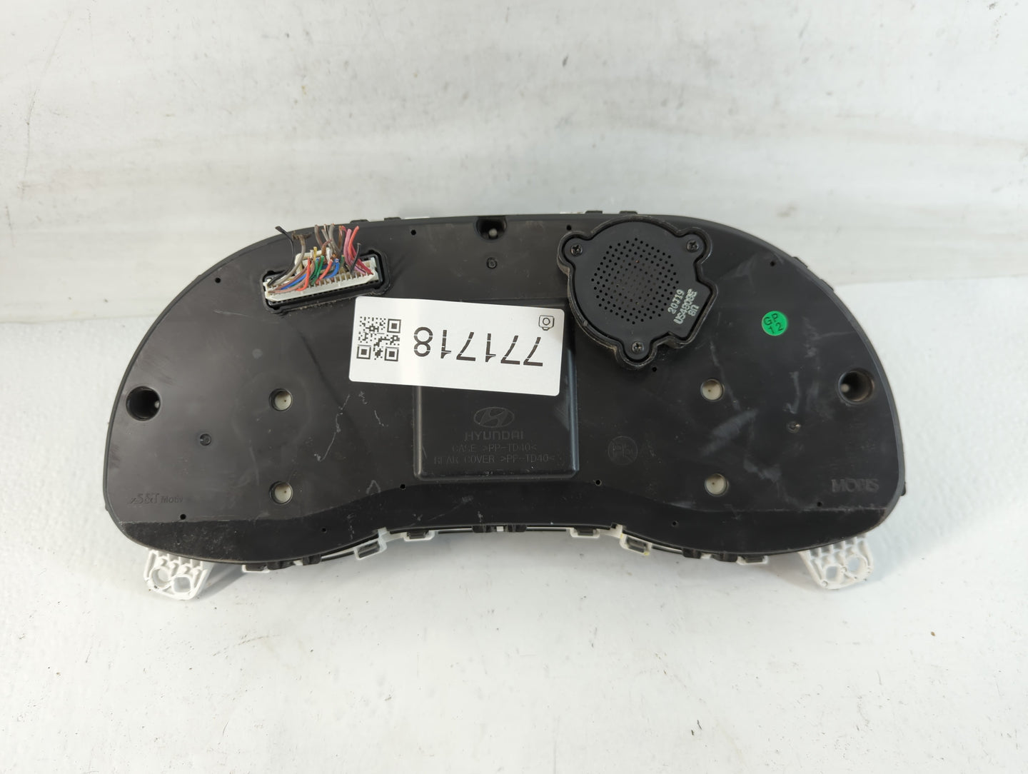 2020-2021 Hyundai Kona Instrument Cluster Speedometer Gauges P/N:IC0-19D105 94021J9320 Fits Fits 2020 2021 OEM Used Auto Par