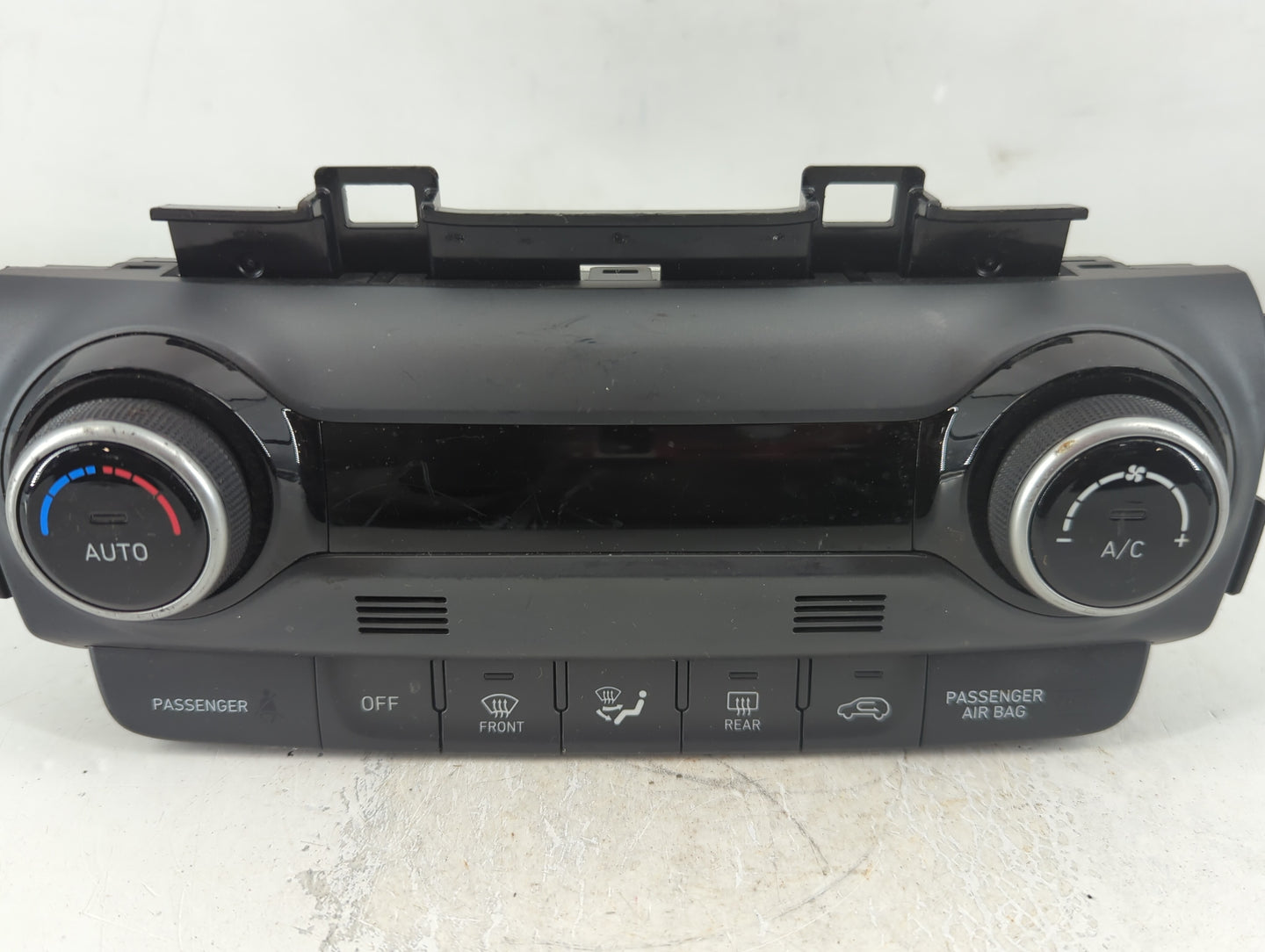 2018-2021 Hyundai Kona Climate Control Module Temperature AC/Heater Replacement P/N:97250-J9411 Fits Fits 2018 2019 2020 202