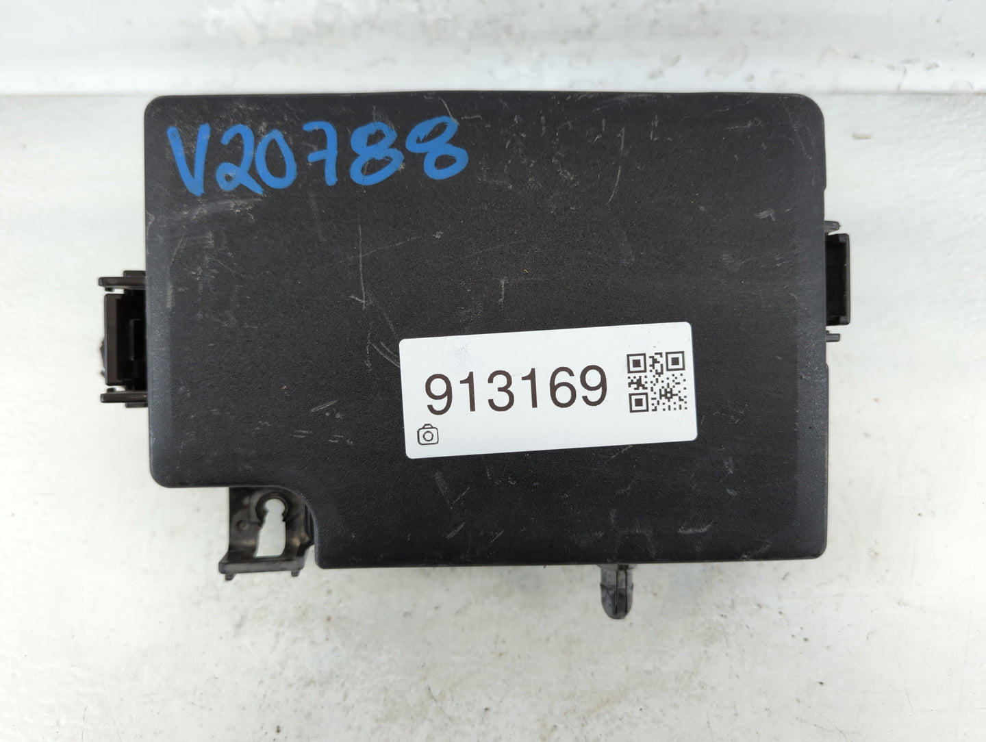 2018-2021 Hyundai Kona Fusebox Fuse Box Panel Relay Module P/N:91227 J9951 91227-J9951-47 Fits Fits 2018 2019 2020 2021 OEM 