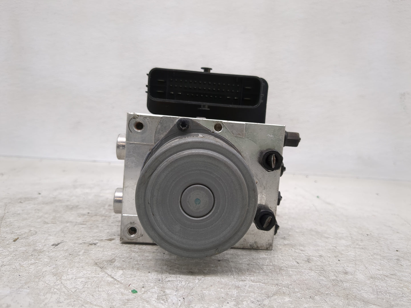 2020-2022 Hyundai Palisade ABS Pump Control Module Replacement P/N:58900-S8360 Fits Fits 2020 2021 2022 OEM Used Auto Parts 