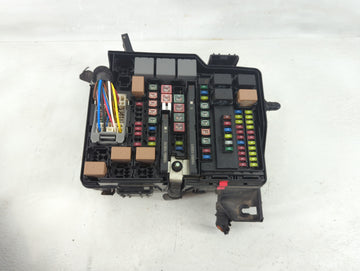 2020-2022 Hyundai Palisade Fusebox Fuse Box Panel Relay Module P/N:91956-S8021 Fits Fits 2020 2021 2022 OEM Used Auto Parts