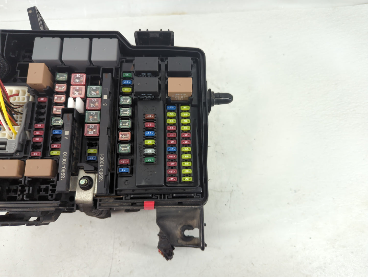 2020-2022 Hyundai Palisade Fusebox Fuse Box Panel Relay Module P/N:91956-S8021 Fits Fits 2020 2021 2022 OEM Used Auto Parts 