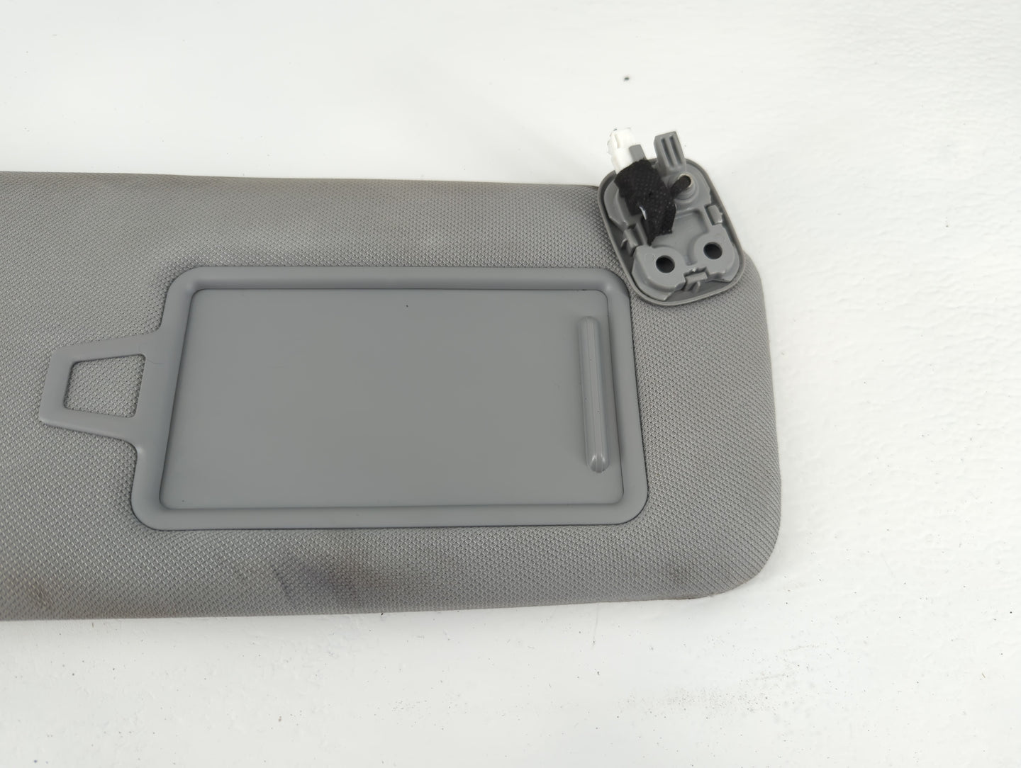 2020-2022 Hyundai Palisade Sun Visor Shade Replacement Passenger Right Mirror Fits Fits 2020 2021 2022 OEM Used Auto Parts -