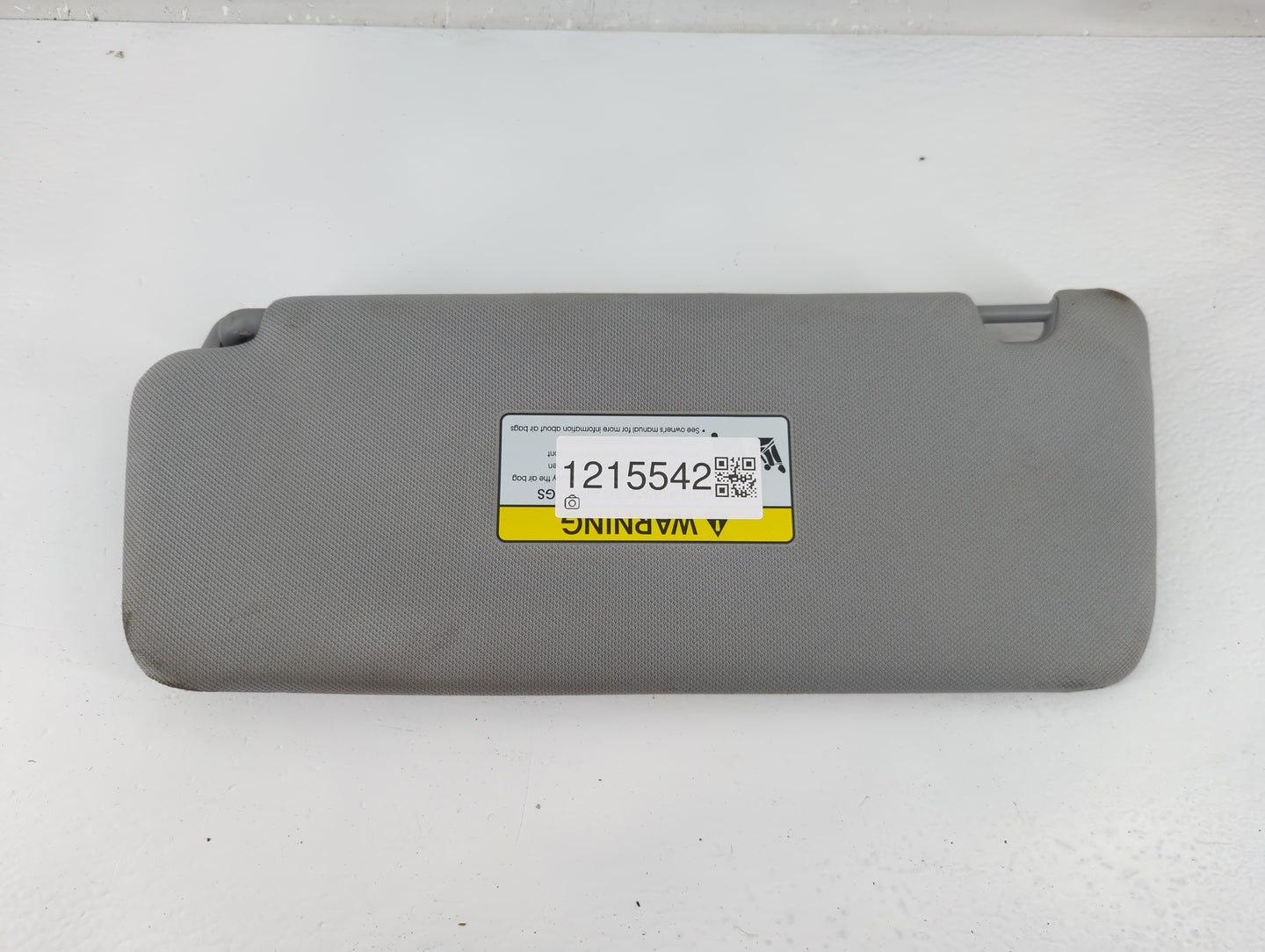 2020-2022 Hyundai Palisade Sun Visor Shade Replacement Passenger Right Mirror Fits Fits 2020 2021 2022 OEM Used Auto Parts -
