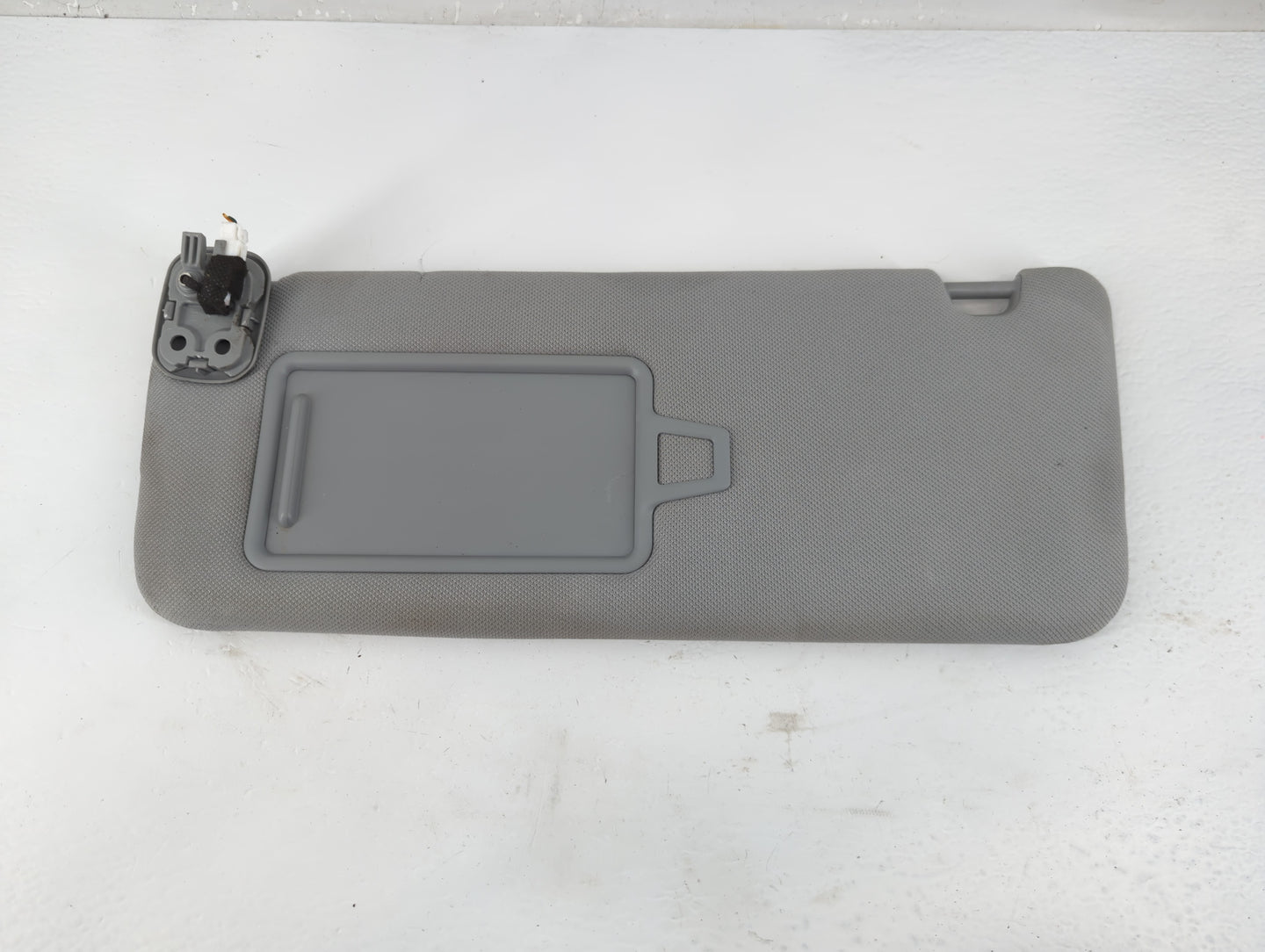 2020-2022 Hyundai Palisade Sun Visor Shade Replacement Passenger Right Mirror Fits Fits 2020 2021 2022 OEM Used Auto Parts -