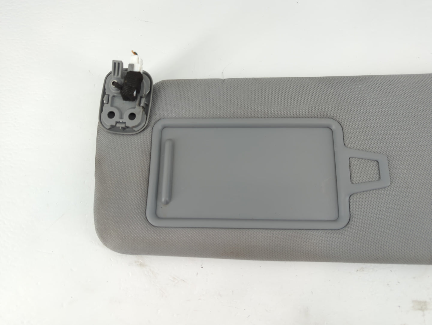 2020-2022 Hyundai Palisade Sun Visor Shade Replacement Passenger Right Mirror Fits Fits 2020 2021 2022 OEM Used Auto Parts -