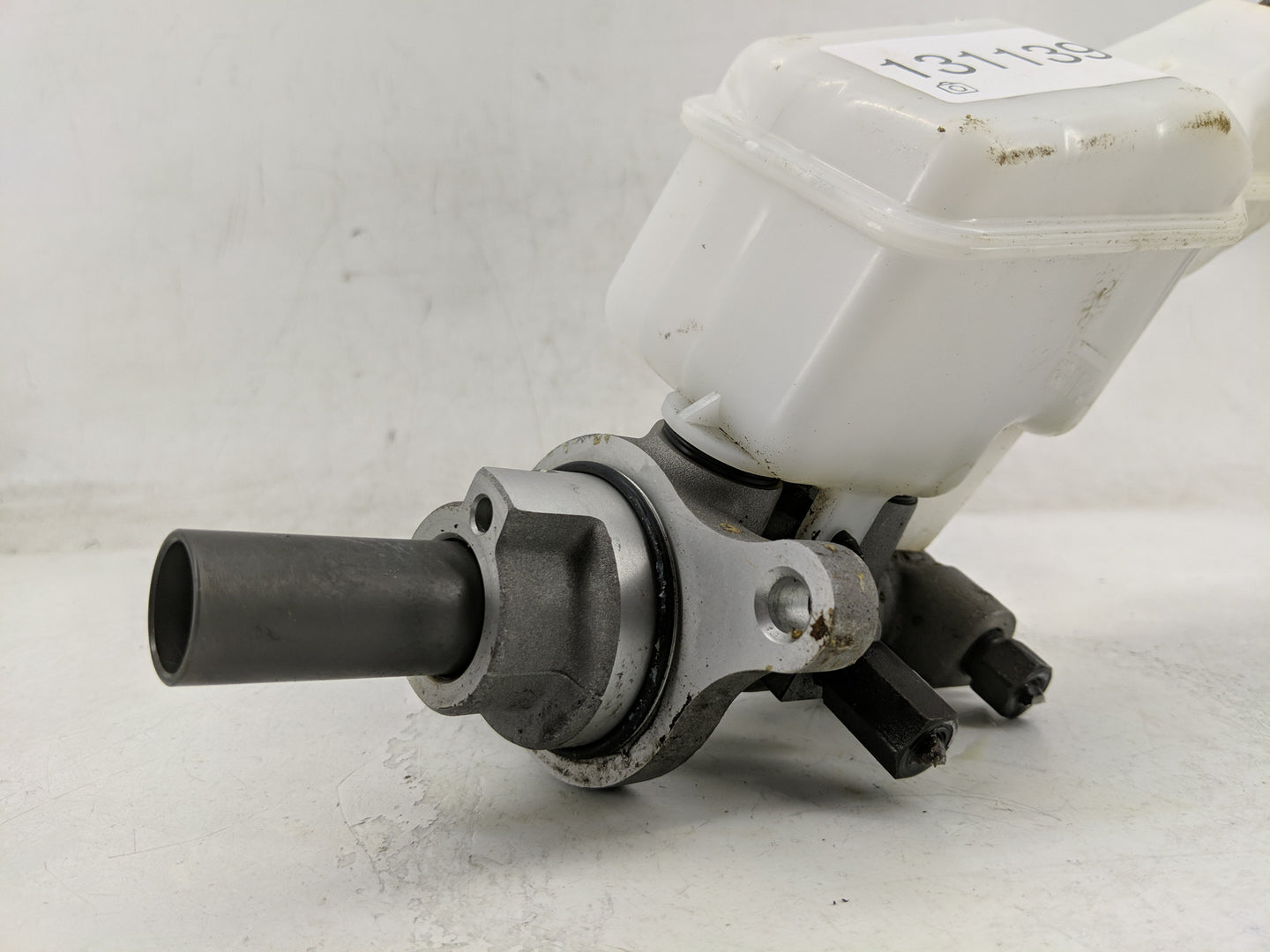 2020-2022 Hyundai Palisade Brake Master Cylinder - Oemusedautoparts1.com