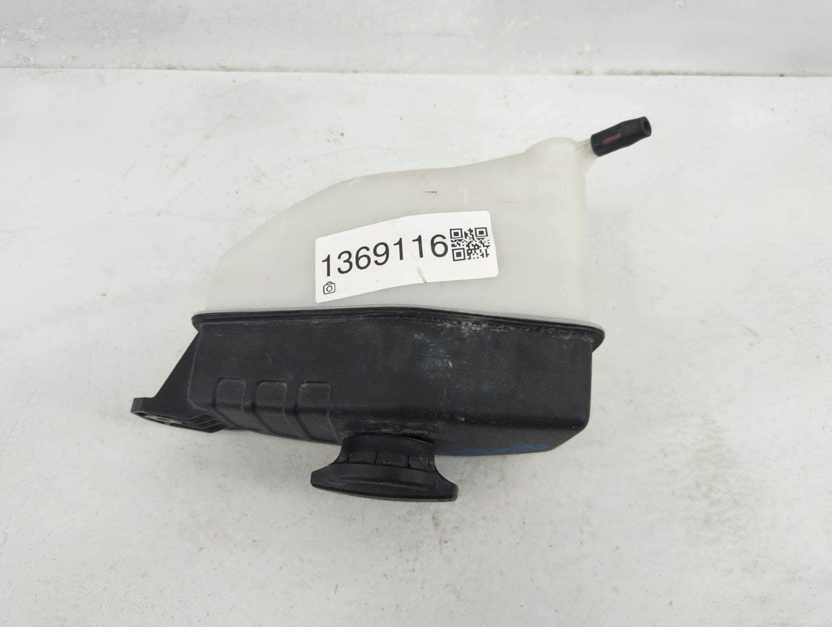 2020 Hyundai Palisade Radiator Coolant Overflow Expansion Tank Bottle 1369116 - Oemusedautoparts1.com