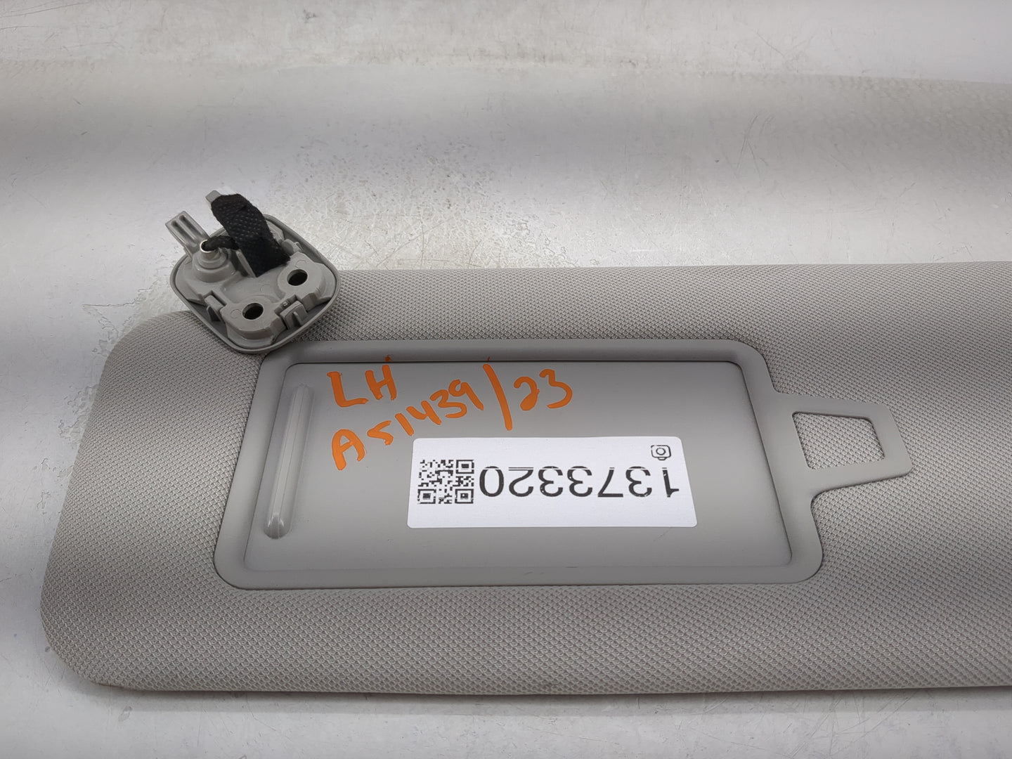 2020-2022 Hyundai Palisade Sun Visor Shade Replacement Driver Left Mirror Fits Fits 2020 2021 2022 OEM Used Auto Parts - Oem