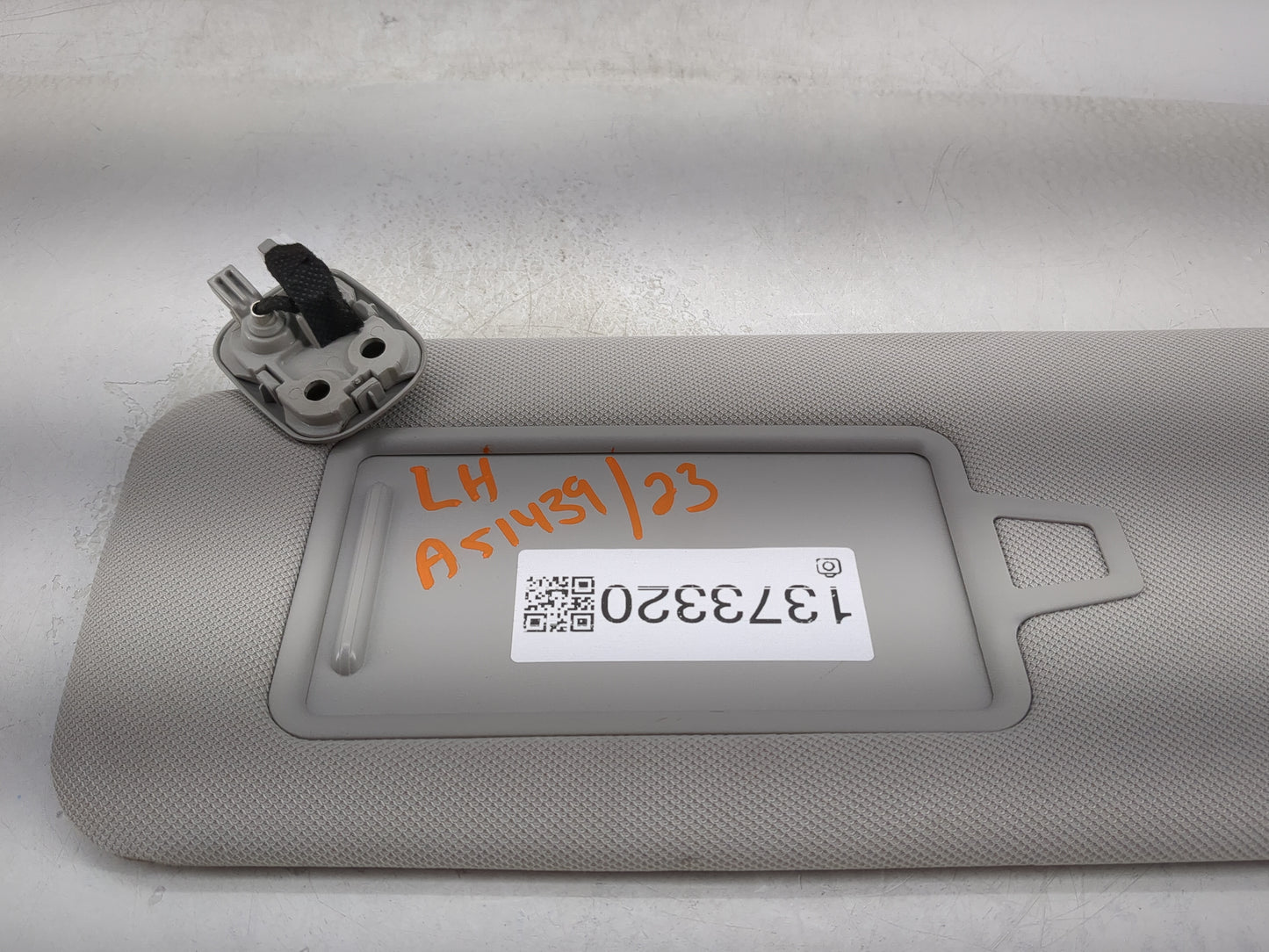 2020-2022 Hyundai Palisade Sun Visor Shade Replacement Driver Left Mirror Fits Fits 2020 2021 2022 OEM Used Auto Parts - Oem