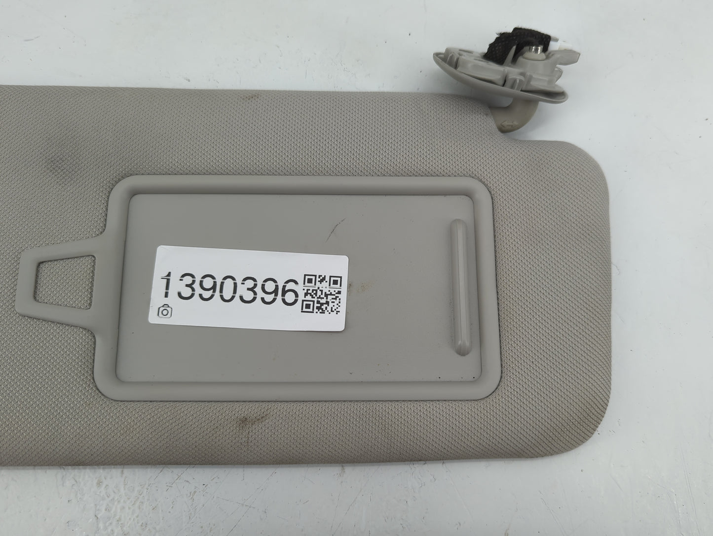 2020-2022 Hyundai Palisade Sun Visor Shade Replacement Passenger Right Mirror Fits Fits 2020 2021 2022 OEM Used Auto Parts -