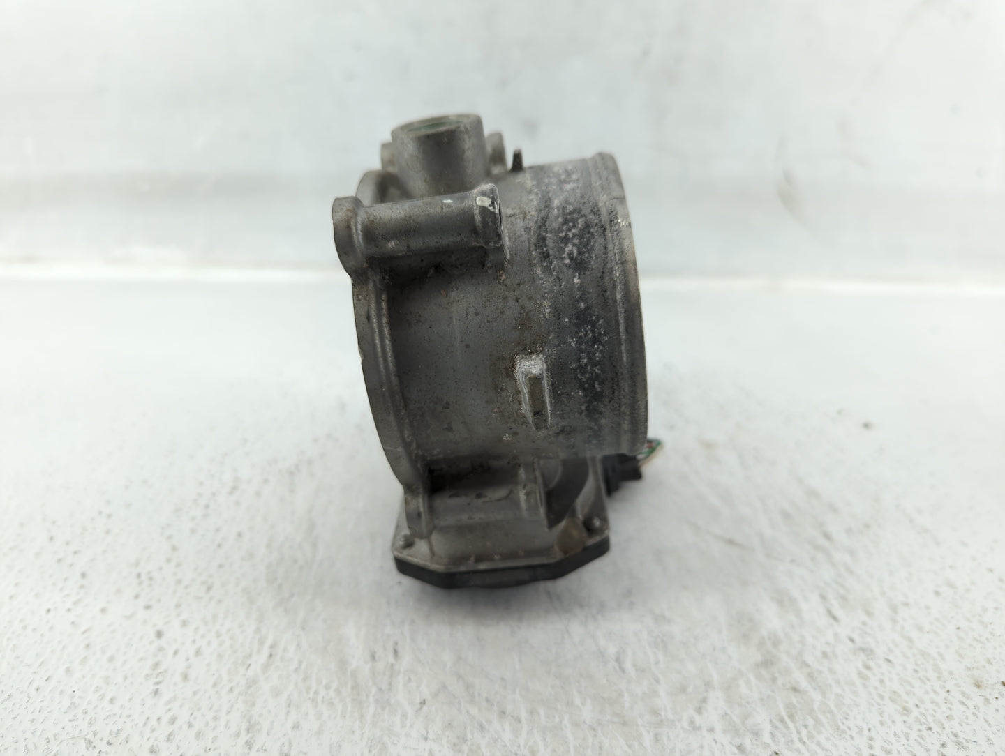 2020-2022 Hyundai Palisade Throttle Body P/N:35100-3L100 Fits Fits 2017 2018 2019 2020 2021 2022 OEM Used Auto Parts - Oemus