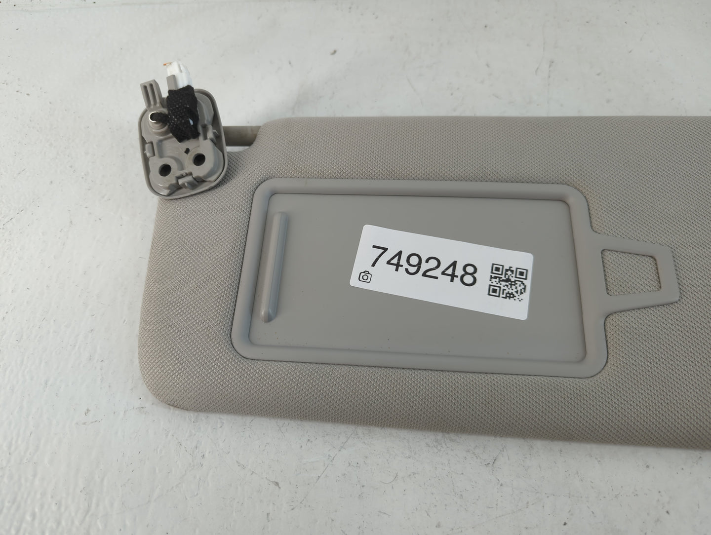 2020-2022 Hyundai Palisade Sun Visor Shade Replacement Driver Left Mirror Fits Fits 2020 2021 2022 OEM Used Auto Parts - Oem