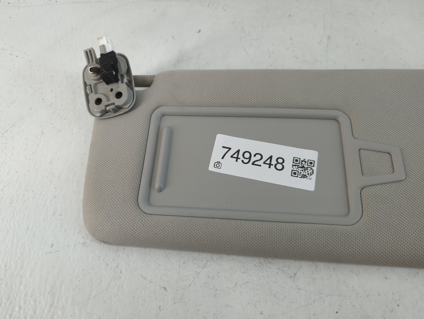 2020-2022 Hyundai Palisade Sun Visor Shade Replacement Driver Left Mirror Fits Fits 2020 2021 2022 OEM Used Auto Parts - Oem