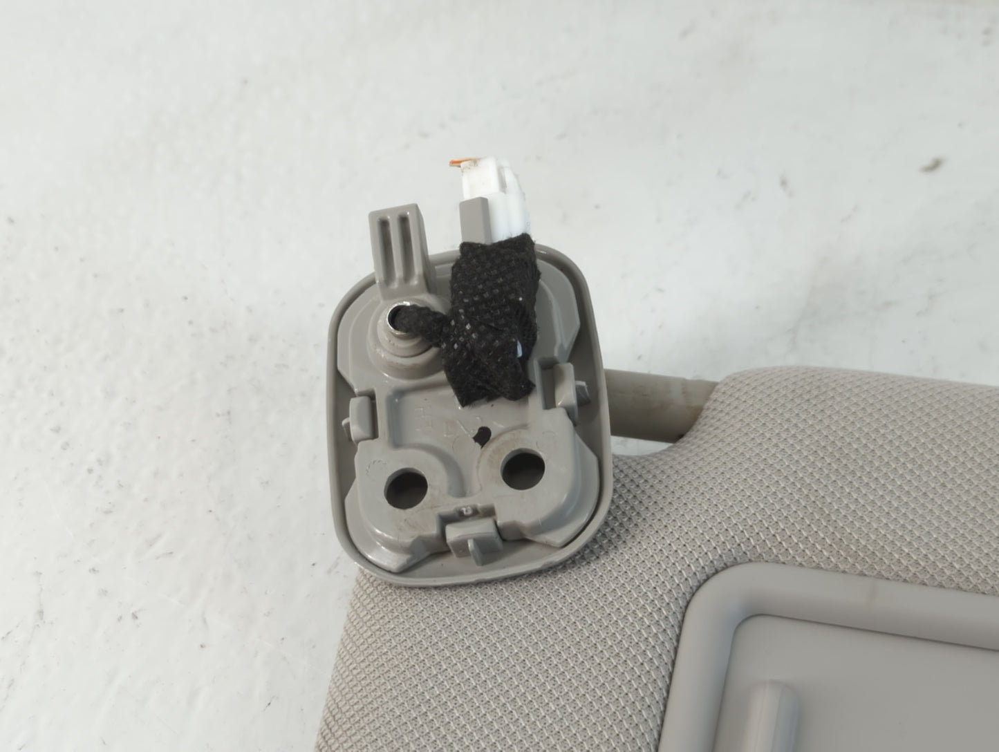 2020-2022 Hyundai Palisade Sun Visor Shade Replacement Driver Left Mirror Fits Fits 2020 2021 2022 OEM Used Auto Parts - Oem