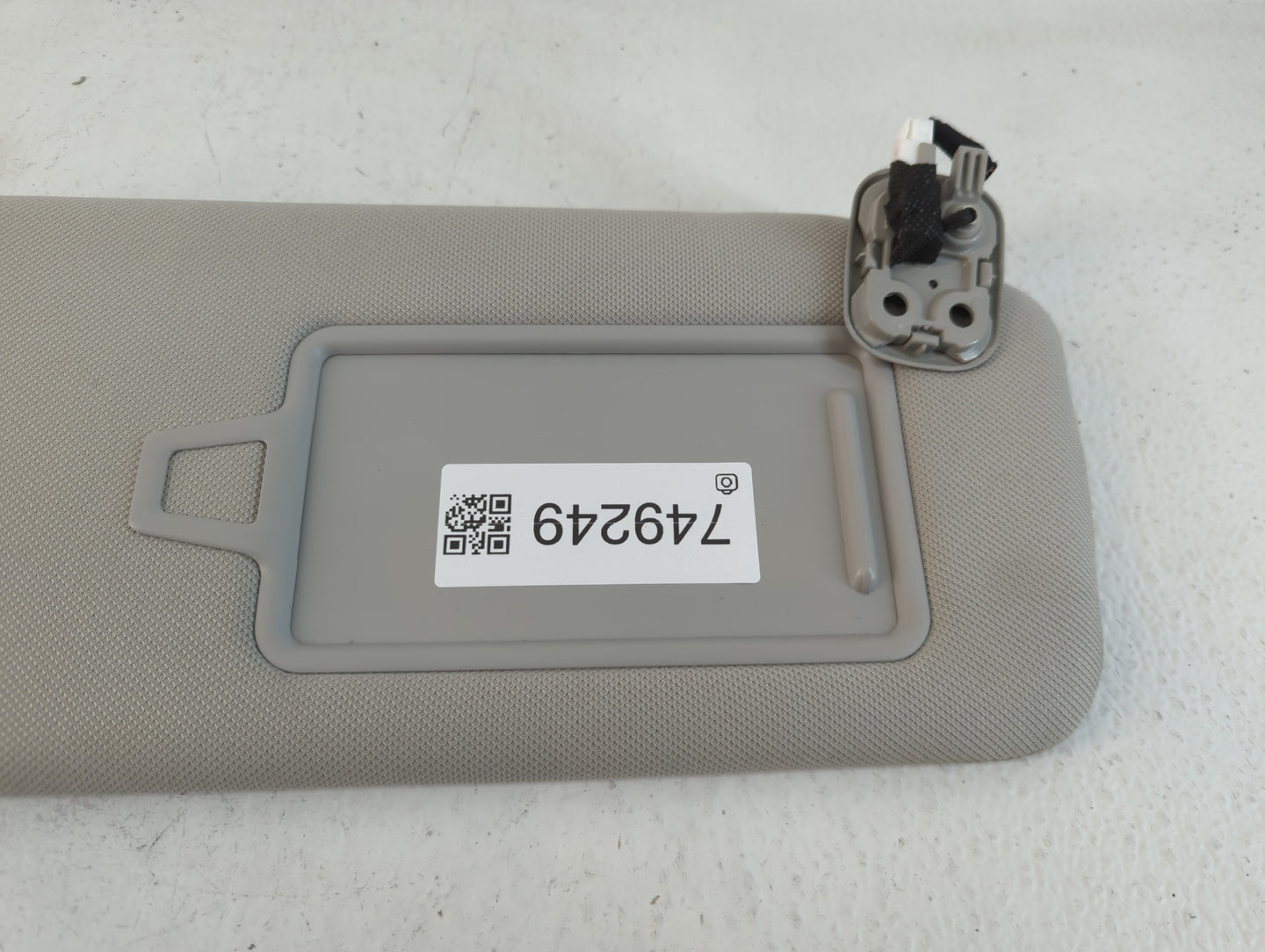 2020-2022 Hyundai Palisade Sun Visor Shade Replacement Passenger Right Mirror Fits Fits 2020 2021 2022 OEM Used Auto Parts -
