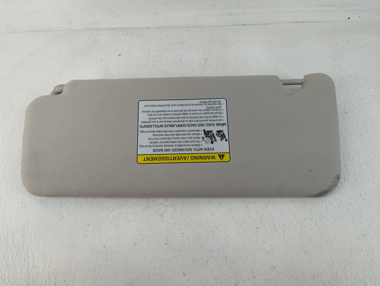 2020-2022 Hyundai Palisade Sun Visor Shade Replacement Passenger Right Mirror Fits Fits 2020 2021 2022 OEM Used Auto Parts -