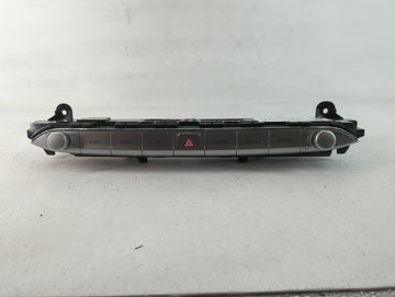 2020-2022 Hyundai Palisade Am Fm Cd Player Radio Receiver - Oemusedautoparts1.com
