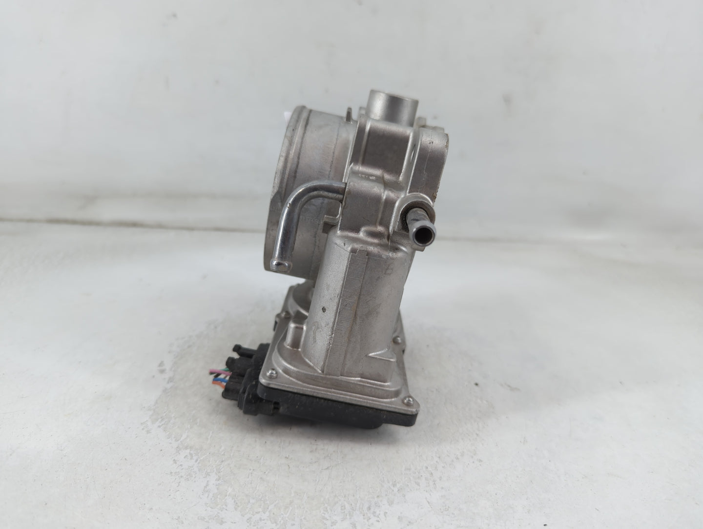 2020-2022 Hyundai Palisade Throttle Body P/N:35100-3L100 Fits Fits 2017 2018 2019 2020 2021 2022 OEM Used Auto Parts - Oemus