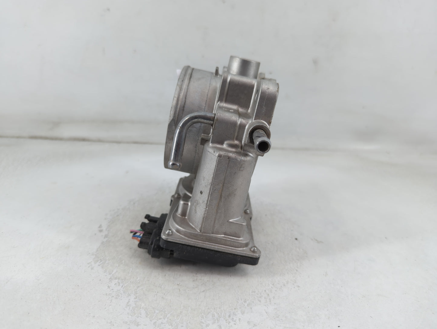 2020-2022 Hyundai Palisade Throttle Body P/N:35100-3L100 Fits Fits 2017 2018 2019 2020 2021 2022 OEM Used Auto Parts - Oemus