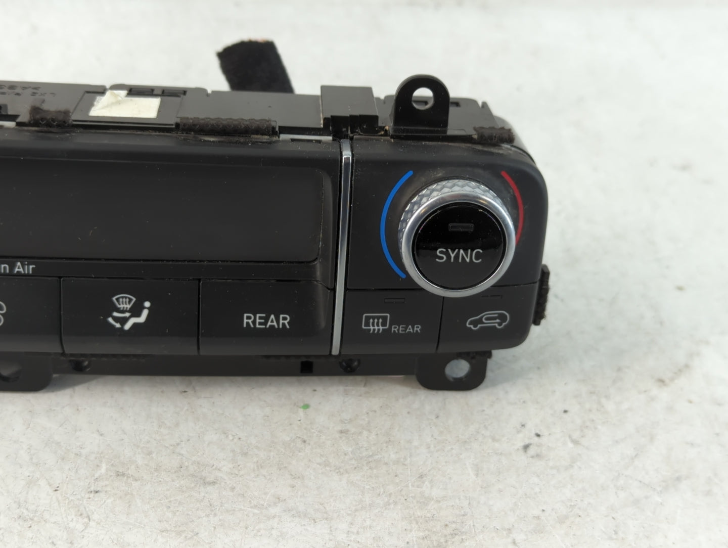 2020-2022 Hyundai Palisade Climate Control Module Temperature AC/Heater Replacement P/N:97250-S86890 Fits Fits 2020 2021 202