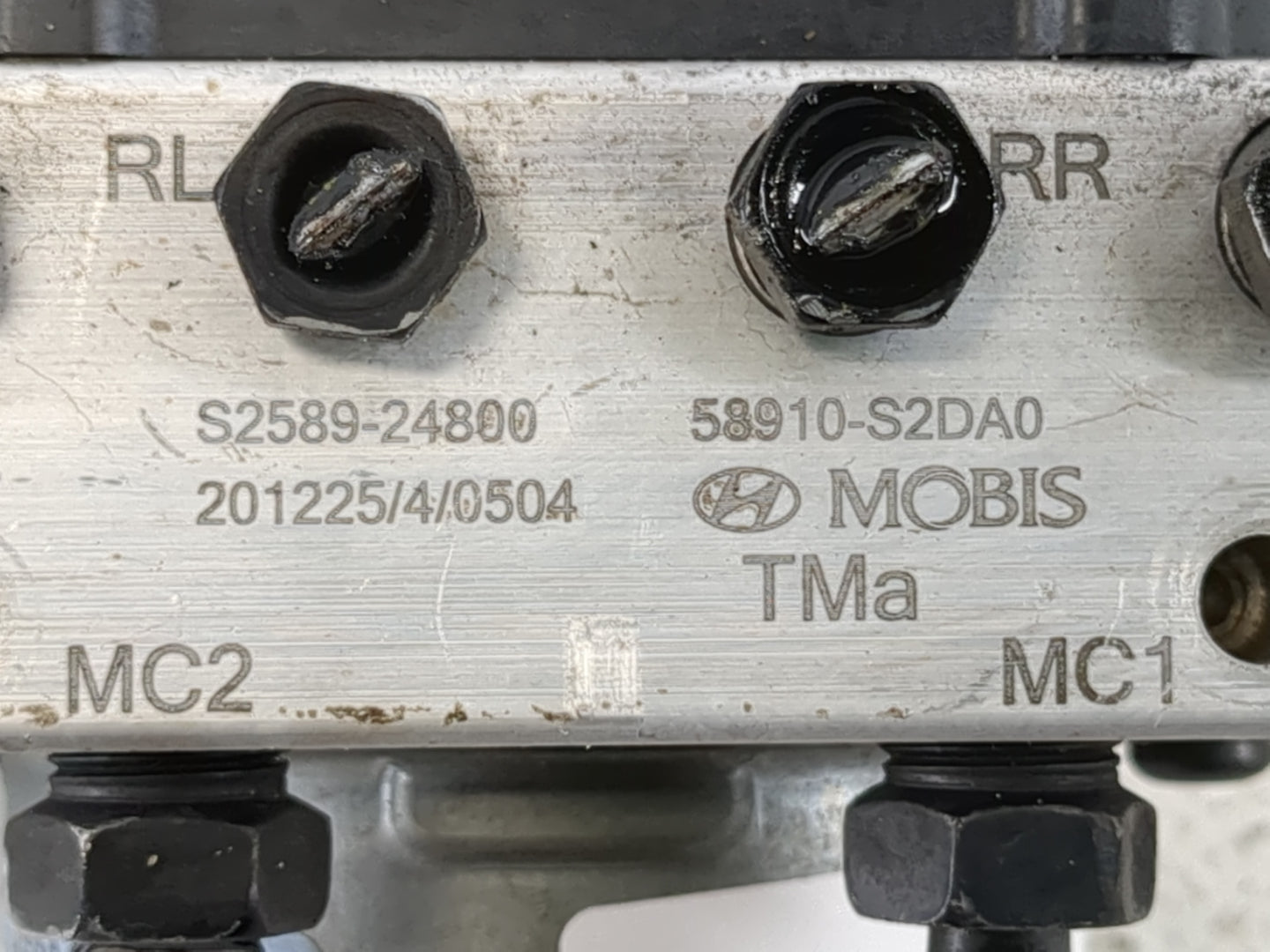 2021 Hyundai Santa Fe ABS Pump Control Module Replacement P/N:58910-S2DA0 Fits OEM Used Auto Parts - Oemusedautoparts1.com