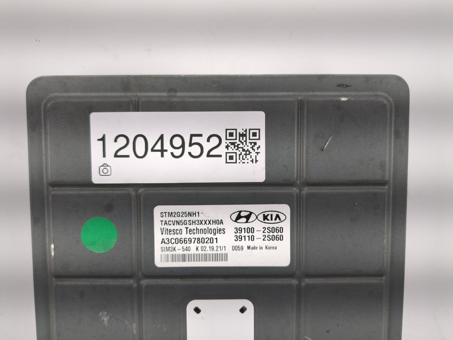 2021 Hyundai Santa Fe PCM Engine Control Computer ECU ECM PCU OEM P/N:39110-2S060 39100-2S060 Fits OEM Used Auto Parts - Oem