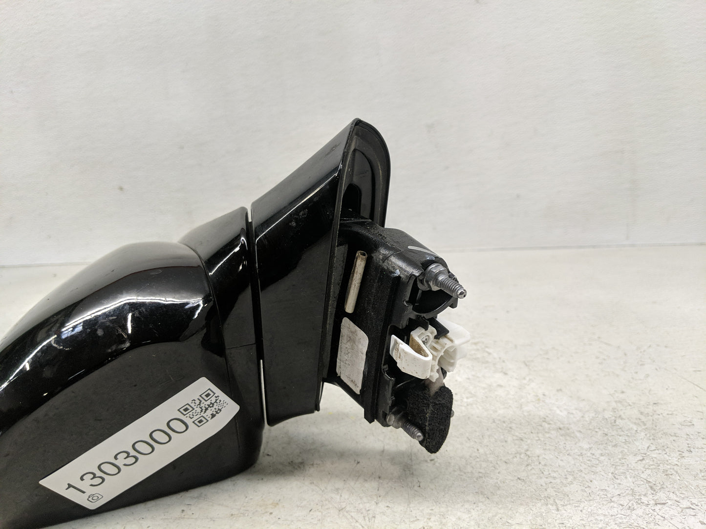2021 Hyundai Santa Fe Driver Side View Mirror - Left Door Mirror OEM Used - Oemusedautoparts1.com