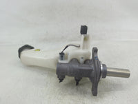 2021-2021 Hyundai Santa Fe Brake Master Cylinder 1383107 - Oemusedautoparts1.com