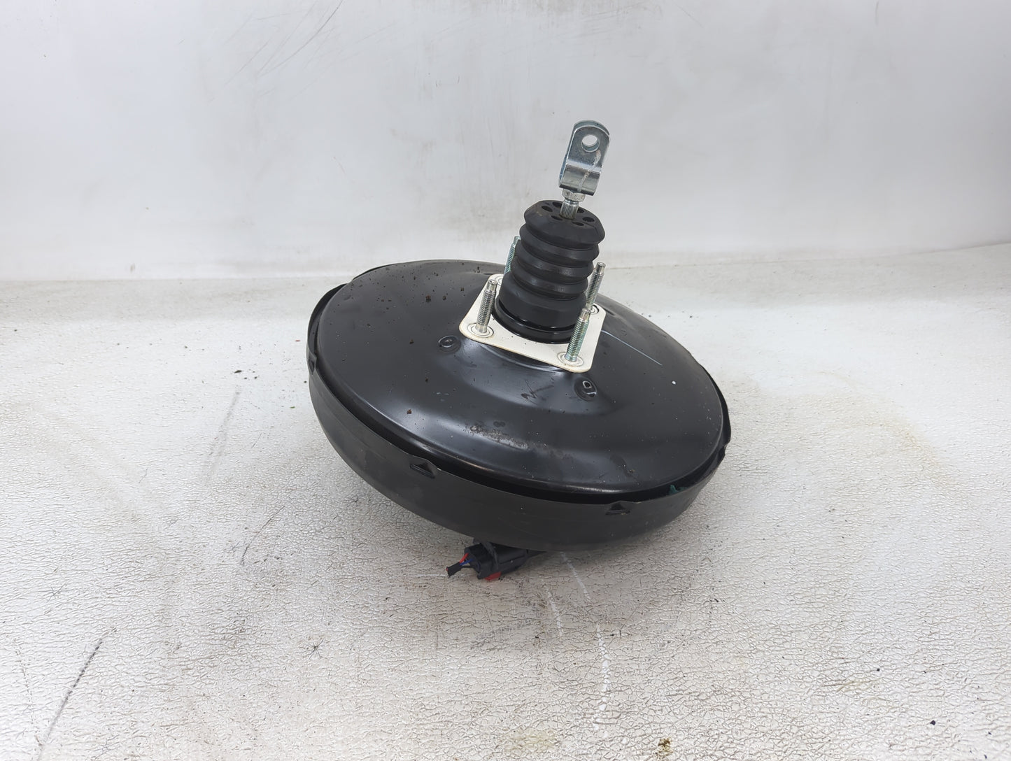 2021-2021 Hyundai Santa Fe Power Brake Booster Oem 1422888 - Oemusedautoparts1.com