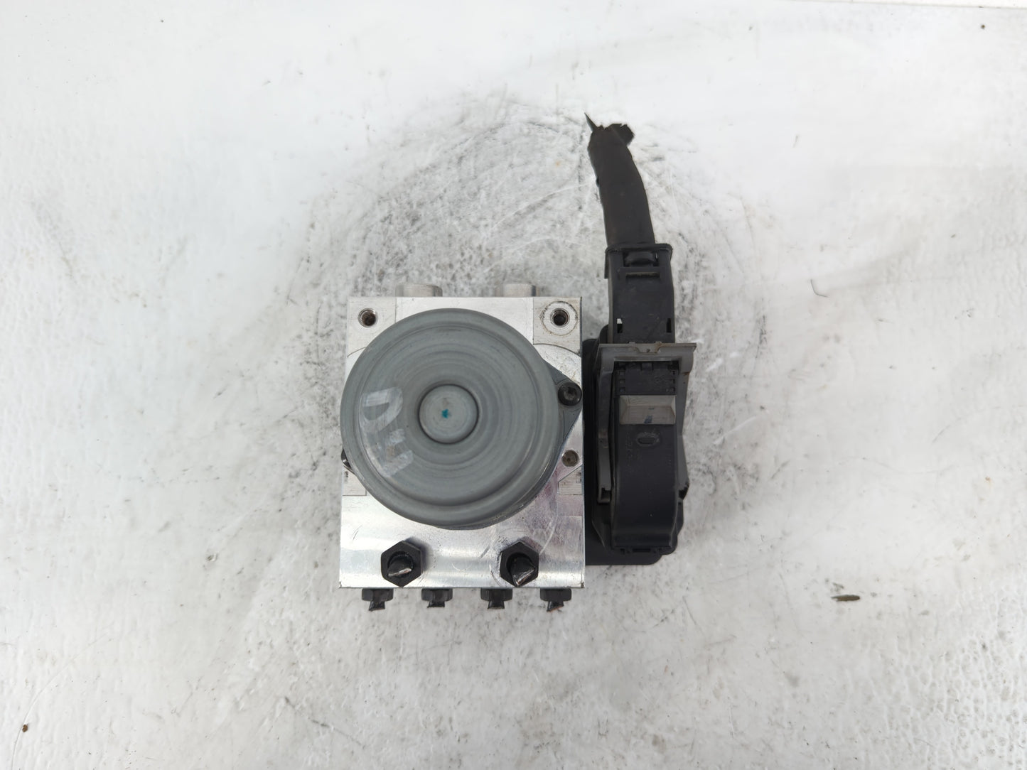 2021 Hyundai Santa Fe ABS Pump Control Module Replacement P/N:58910-S2DA0 Fits OEM Used Auto Parts - Oemusedautoparts1.com
