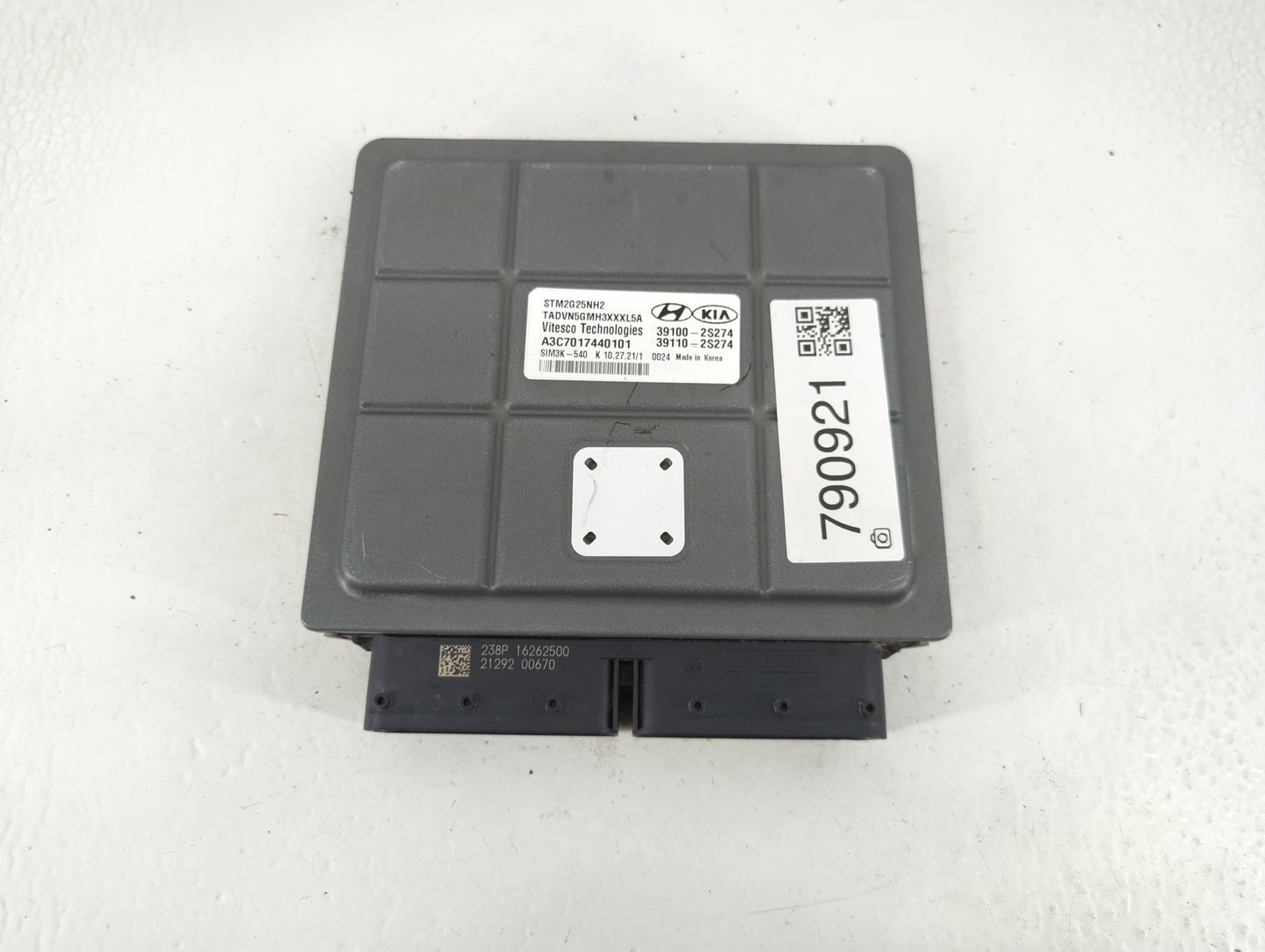 2021 Hyundai Santa Fe PCM Engine Control Computer ECU ECM PCU OEM P/N:39110-2S274 39100-2S274 Fits OEM Used Auto Parts - Oem