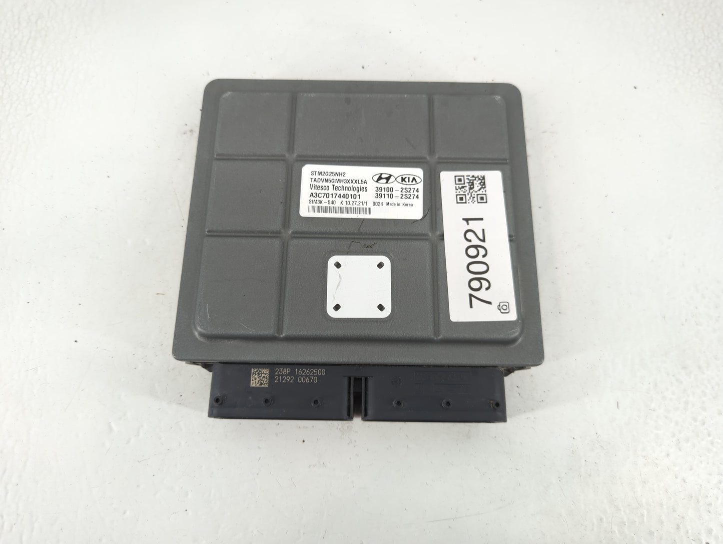 2021 Hyundai Santa Fe PCM Engine Control Computer ECU ECM PCU OEM P/N:39110-2S274 39100-2S274 Fits OEM Used Auto Parts - Oem