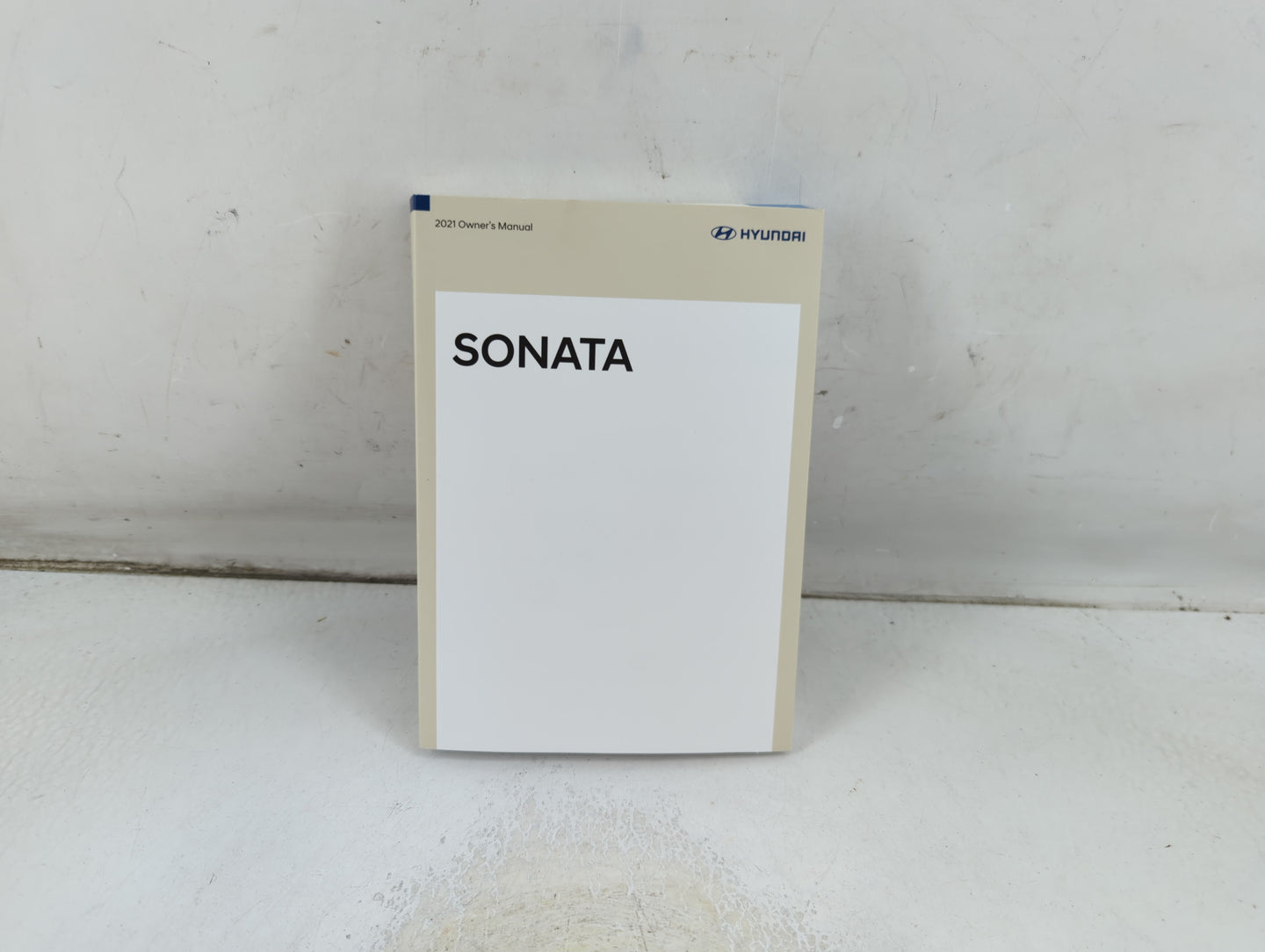 2021 Hyundai Sonata Owners Manual Book Guide P/N:LDVO-EU12A OEM Used Auto Parts - Oemusedautoparts1.com