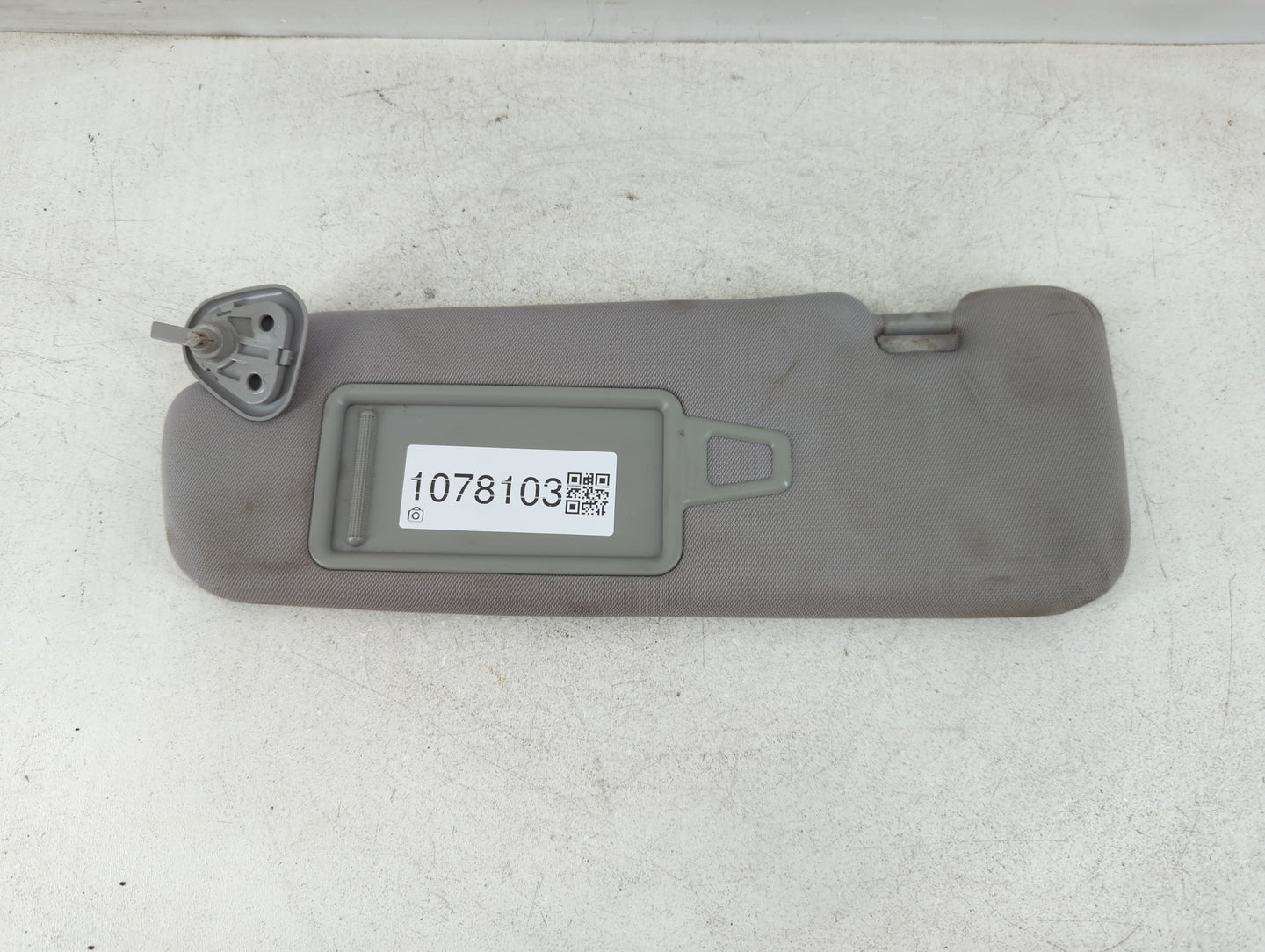 2011-2015 Hyundai Sonata Sun Visor Shade Replacement Driver Left Mirror Fits Fits 2011 2012 2013 2014 2015 OEM Used Auto Par