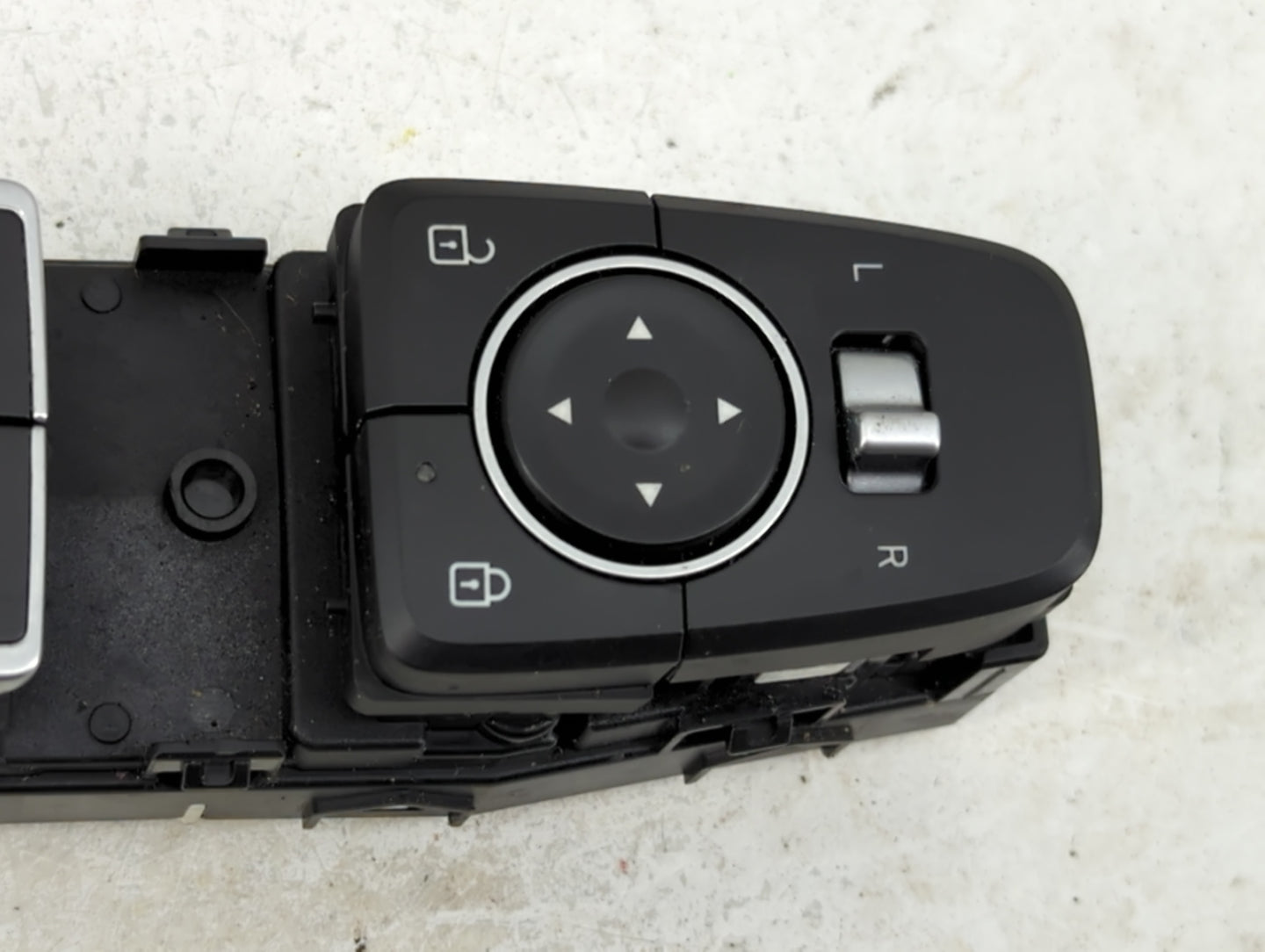 2020-2023 Hyundai Sonata Master Power Window Switch Replacement Driver Side Left P/N:93570L1000 Fits Fits 2020 2021 2022 202