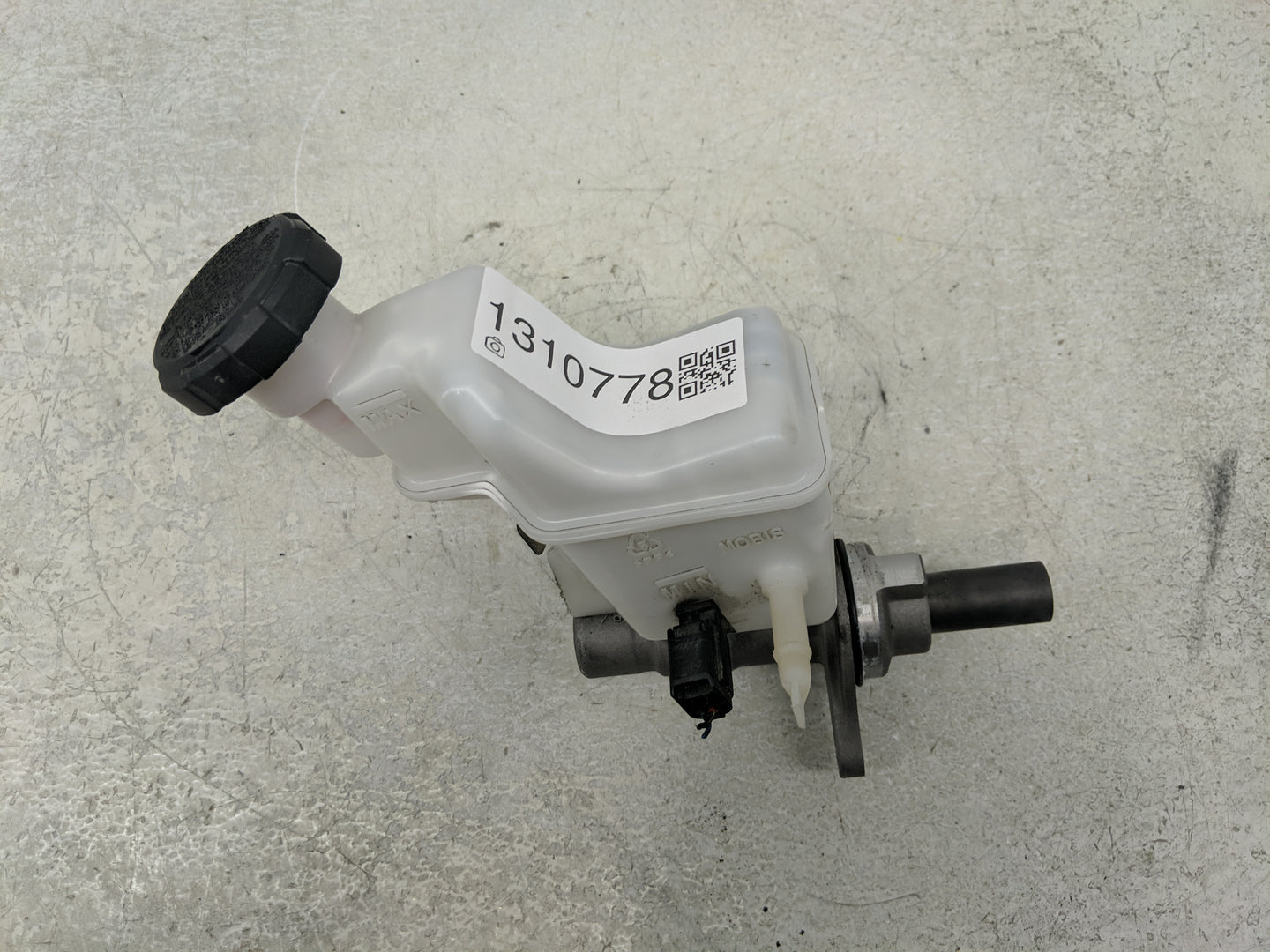 2020-2023 Hyundai Sonata Brake Master Cylinder - Oemusedautoparts1.com