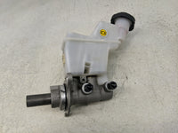 2020-2023 Hyundai Sonata Brake Master Cylinder - Oemusedautoparts1.com