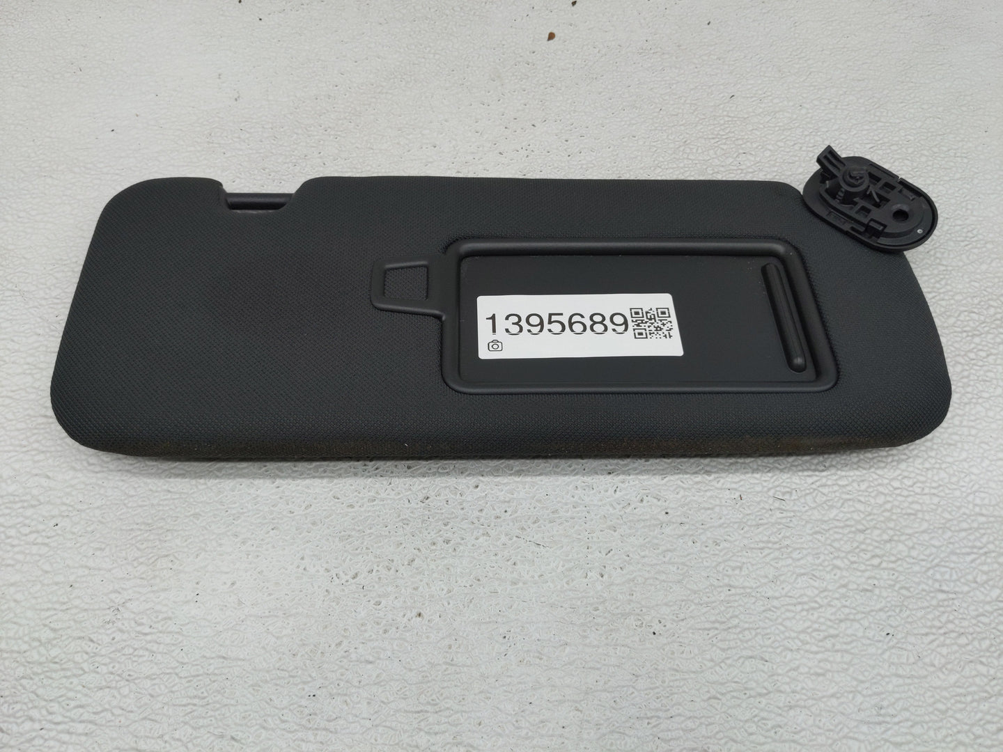 2020-2023 Hyundai Sonata Sun Visor Shade Replacement Passenger Right Mirror Fits Fits 2020 2021 2022 2023 OEM Used Auto Part