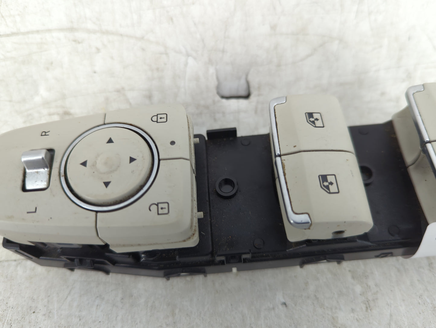 2020-2023 Hyundai Sonata Master Power Window Switch Replacement Driver Side Left P/N:93570L0000 Fits Fits 2020 2021 2022 202