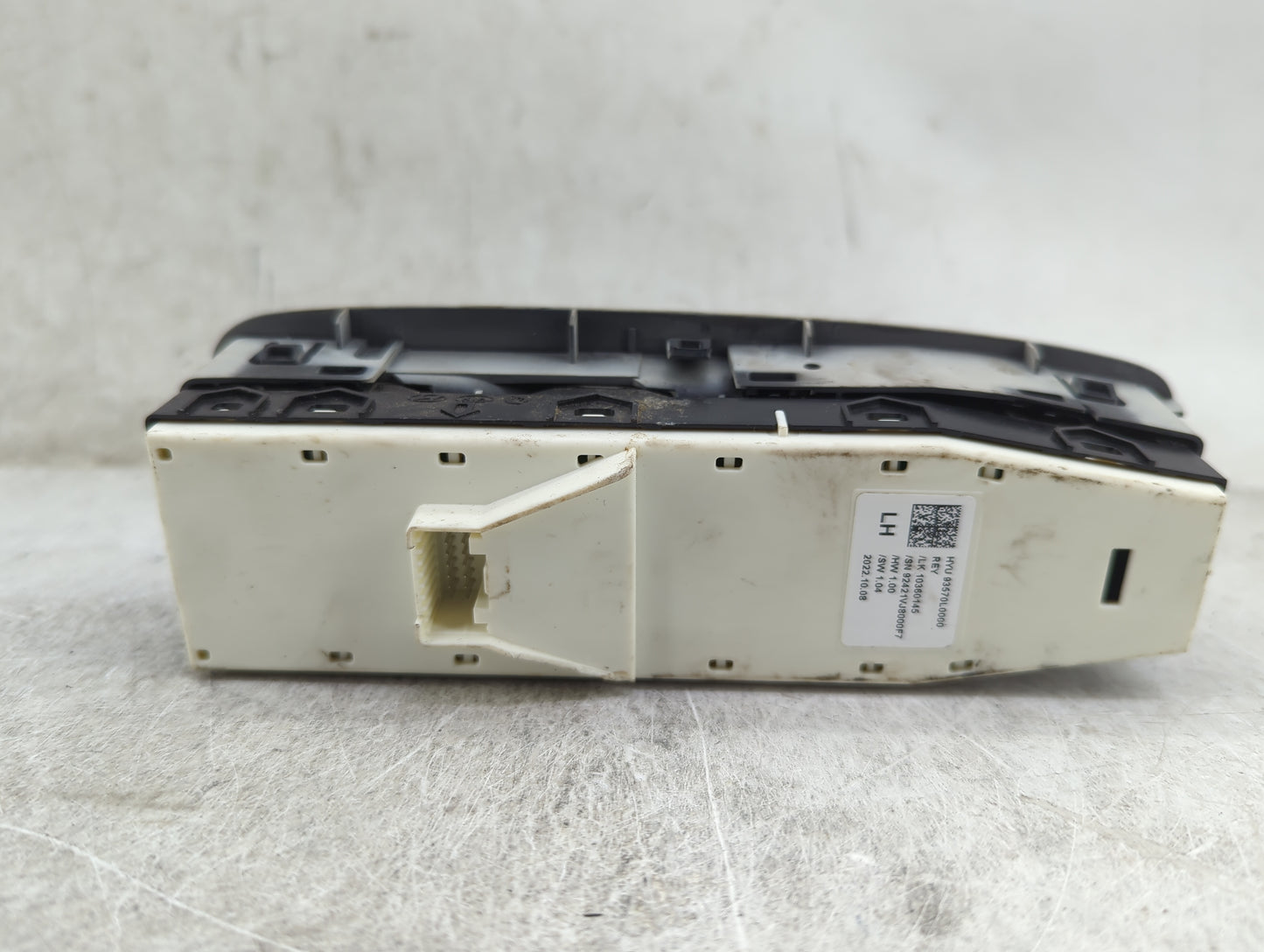 2020-2023 Hyundai Sonata Master Power Window Switch Replacement Driver Side Left P/N:93570L0000 Fits Fits 2020 2021 2022 202
