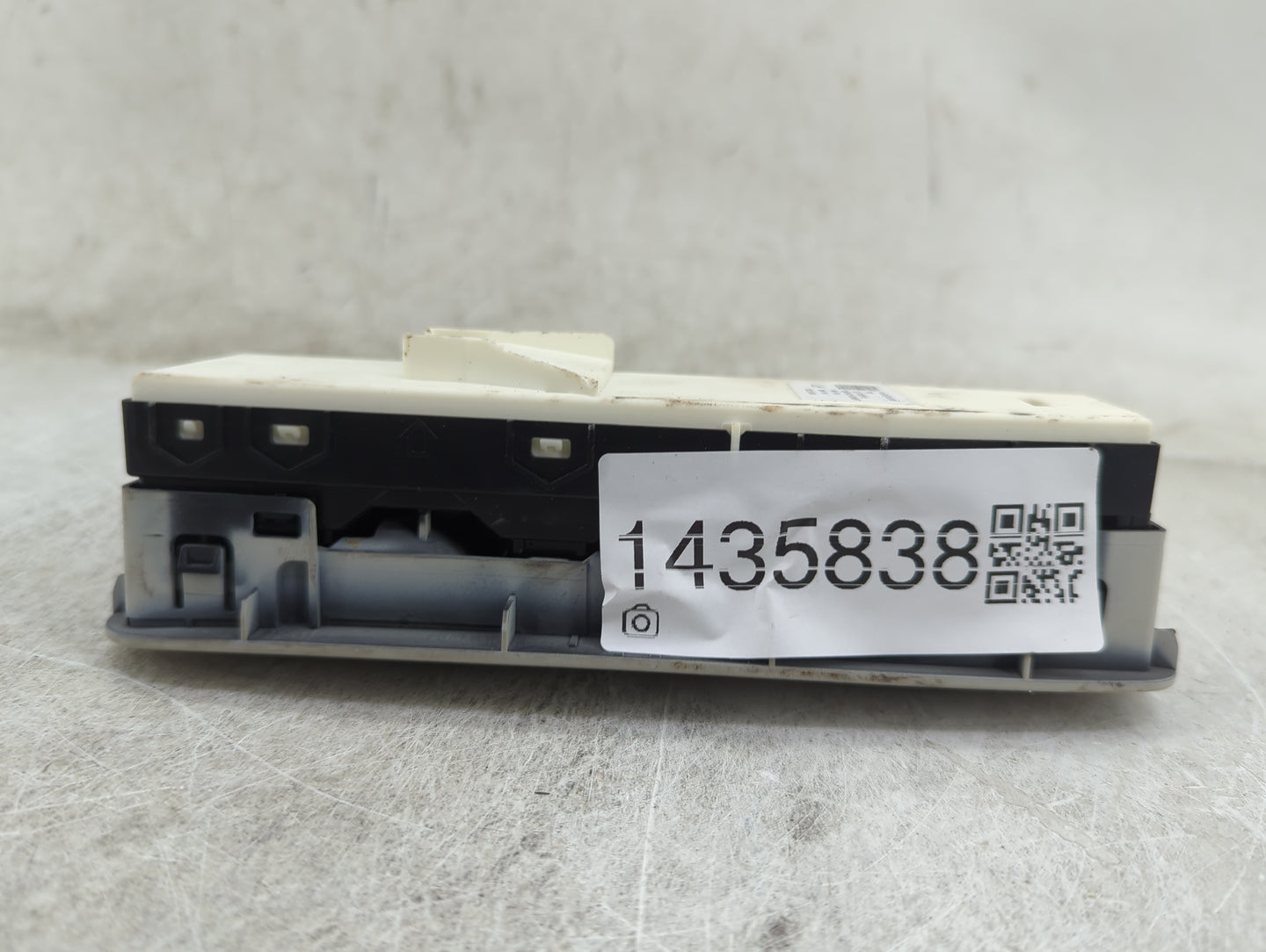 2020-2023 Hyundai Sonata Master Power Window Switch Replacement Driver Side Left P/N:93570L0000 Fits Fits 2020 2021 2022 202