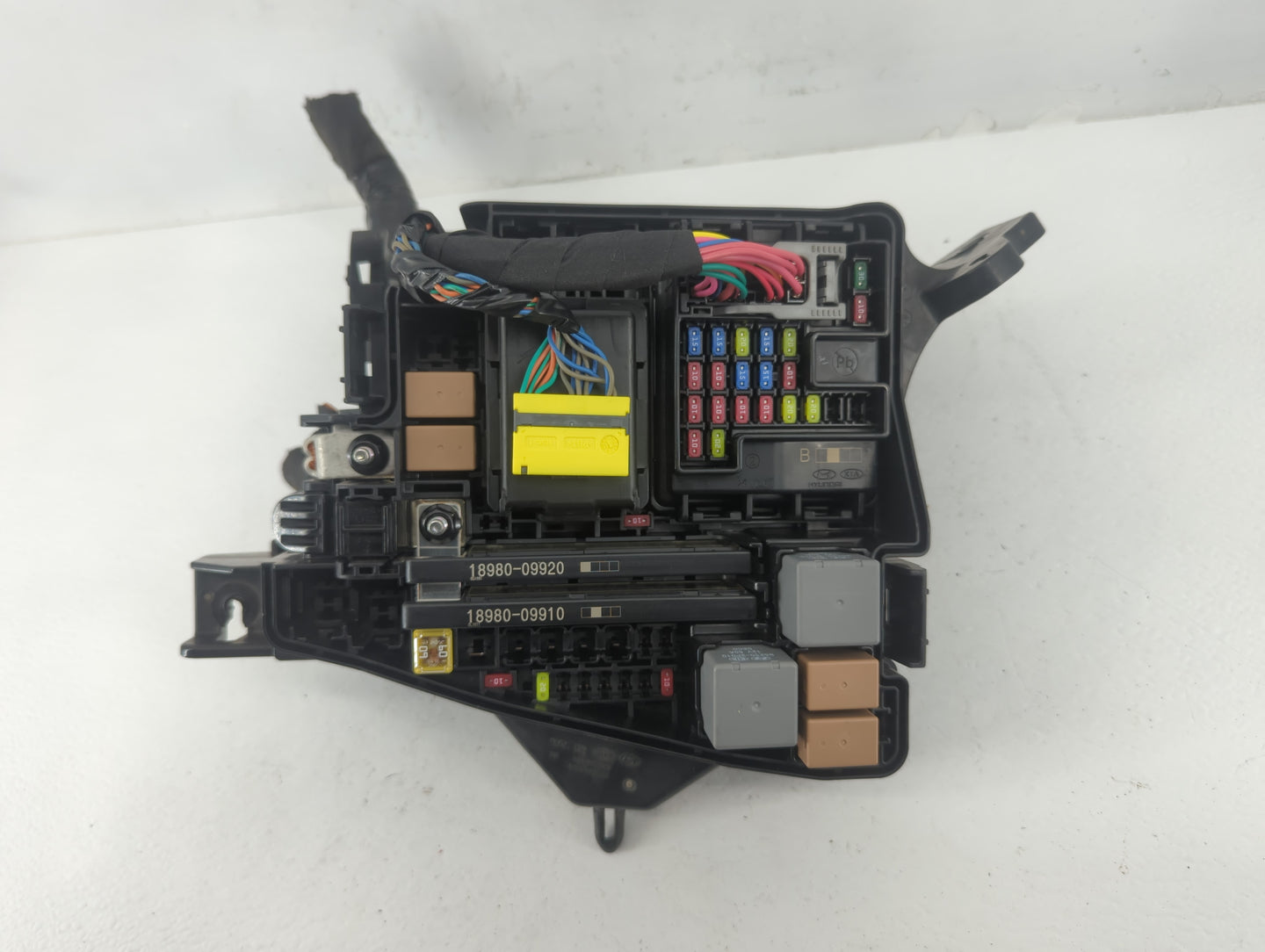2020-2023 Hyundai Sonata Fusebox Fuse Box Panel Relay Module P/N:91955-L0451 Fits Fits 2020 2021 2022 2023 OEM Used Auto Par