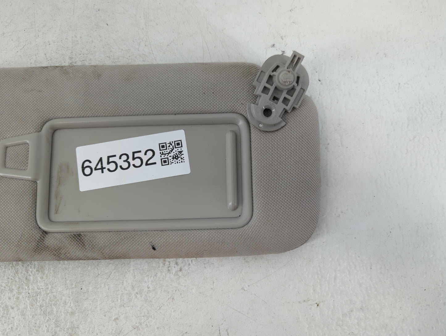 2020-2023 Hyundai Sonata Sun Visor Shade Replacement Passenger Right Mirror Fits Fits 2020 2021 2022 2023 OEM Used Auto Part