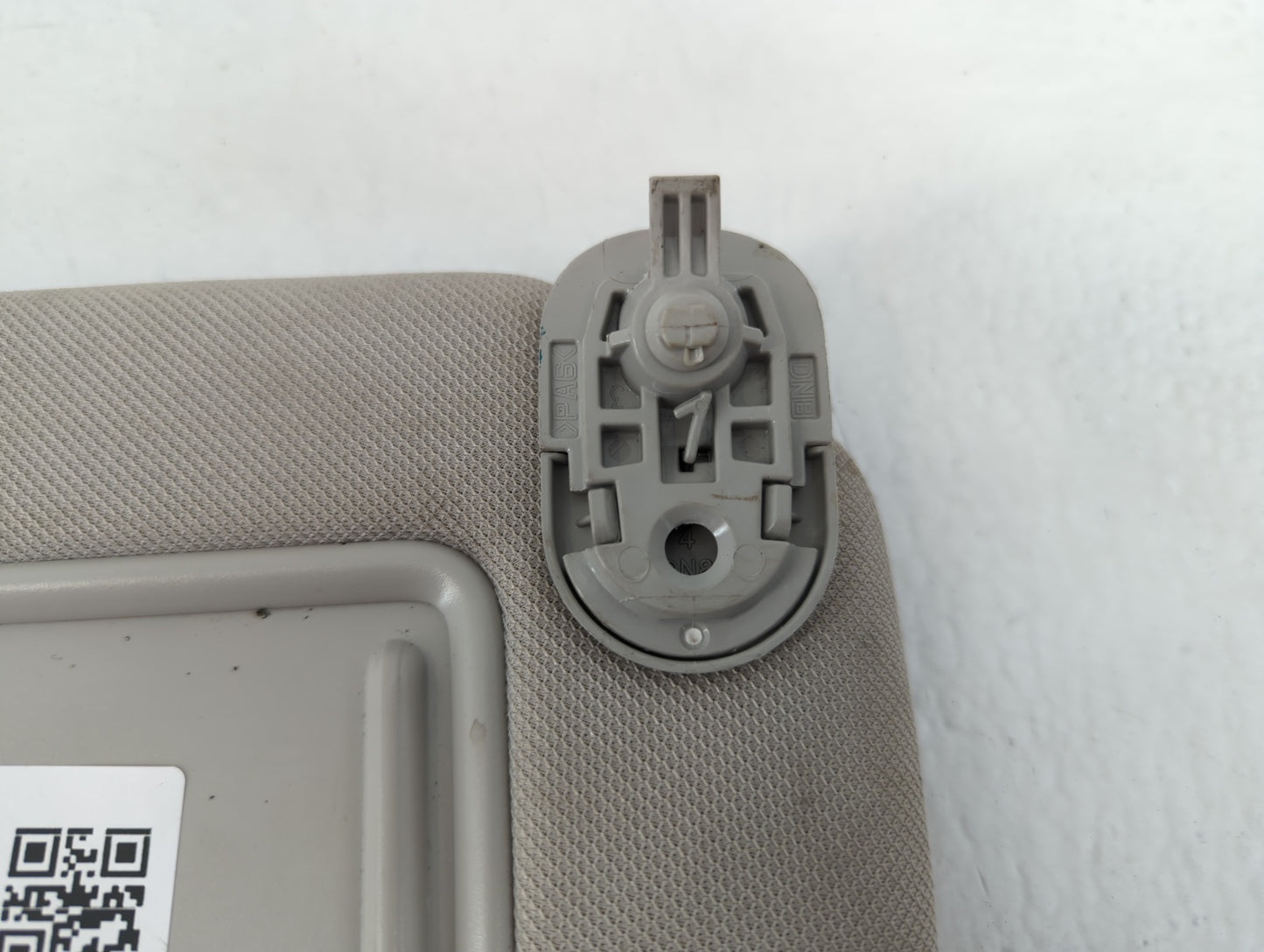 2020-2023 Hyundai Sonata Sun Visor Shade Replacement Passenger Right Mirror Fits Fits 2020 2021 2022 2023 OEM Used Auto Part